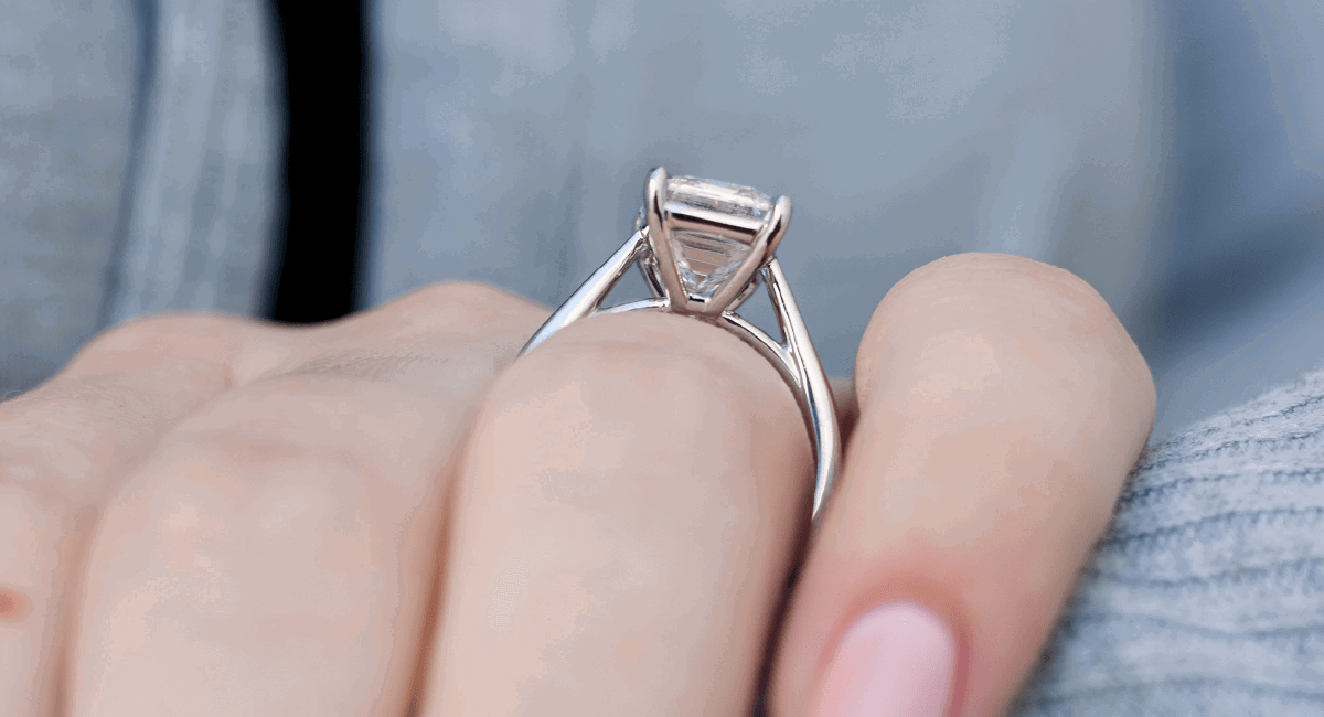 Cathedral setting hot sale engagement ring