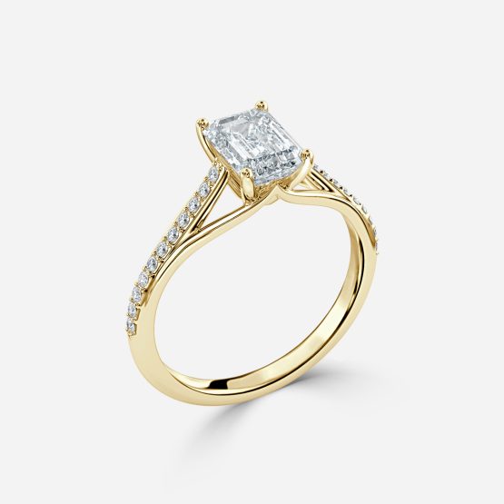 Heni Emerald Diamond Band Engagement Ring