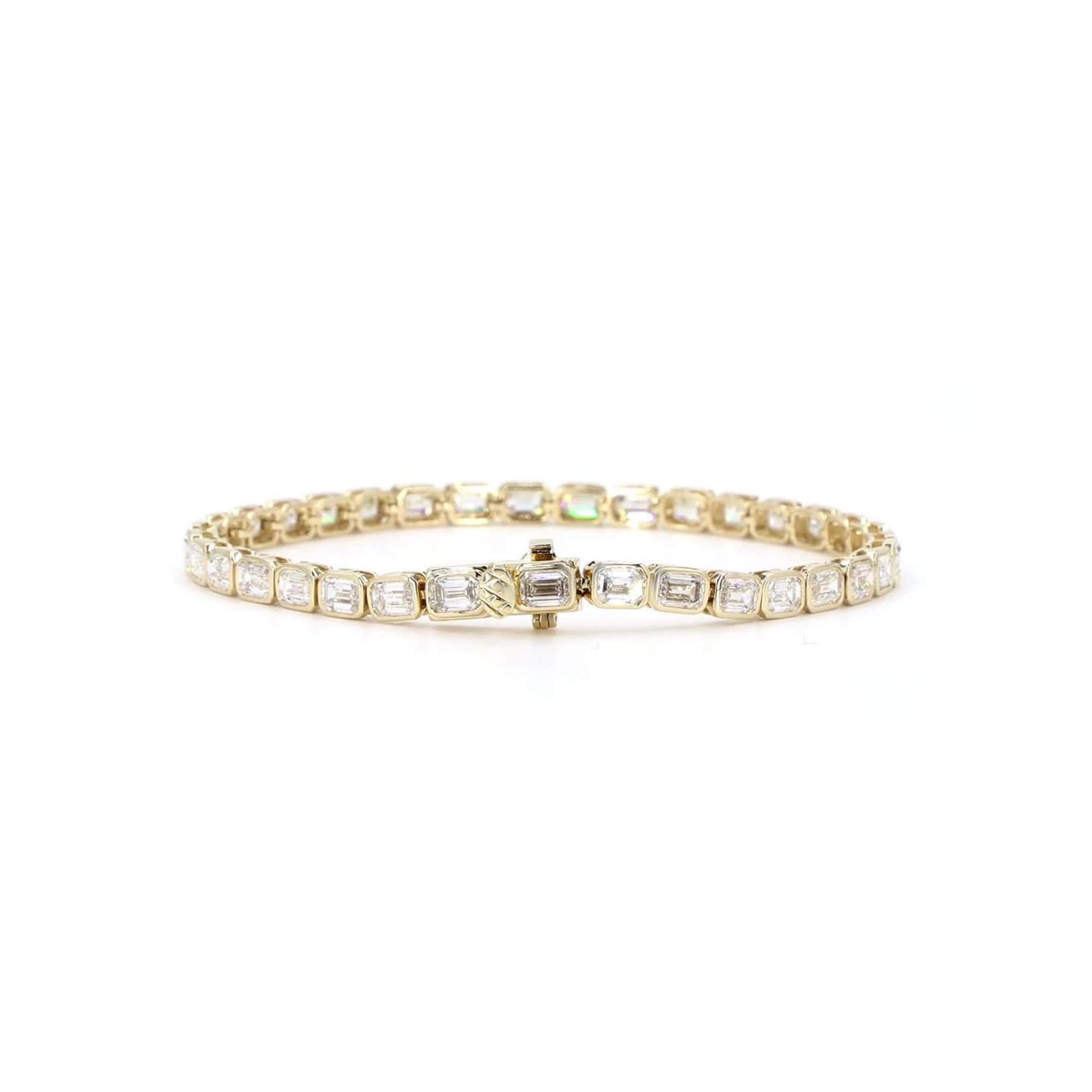 Emerald Lab Grown Diamond Bezel East - West Bracelet In 14K Yellow Gold