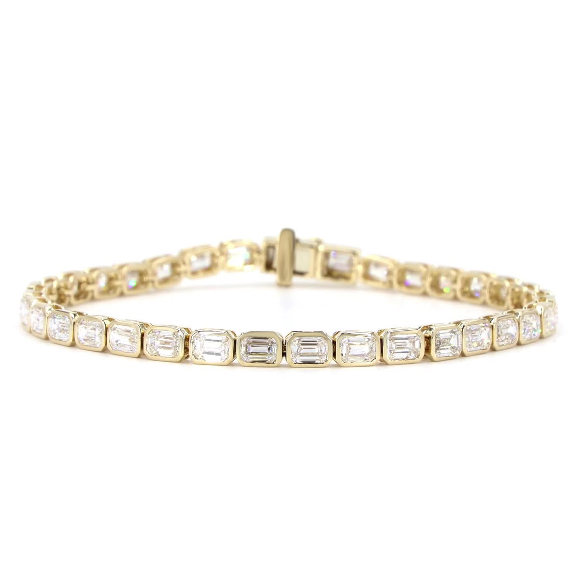 Emerald Lab Grown Diamond Bezel East - West Bracelet In 14K Yellow Gold