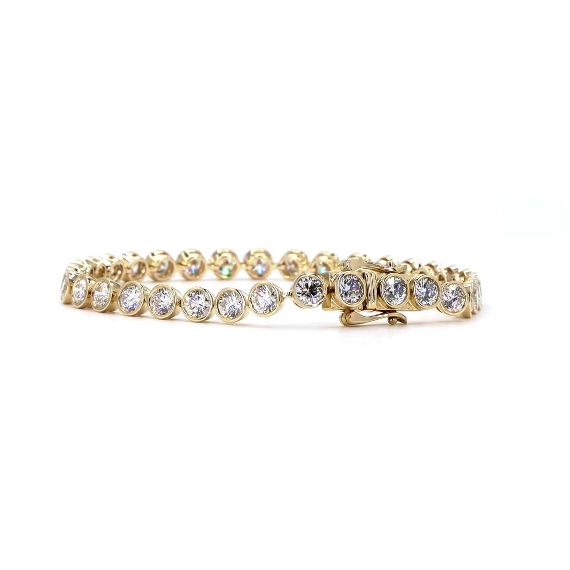 Round Cut Lab Grown Diamond Bezel Tennis Bracelet In 14K Yellow Gold