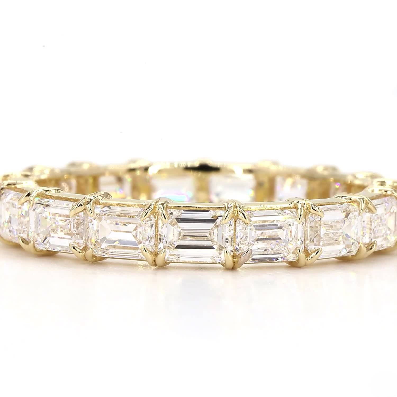 Emerald East West Lab Grown Diamond Full Eternity Ring In 14K Yellow Gold