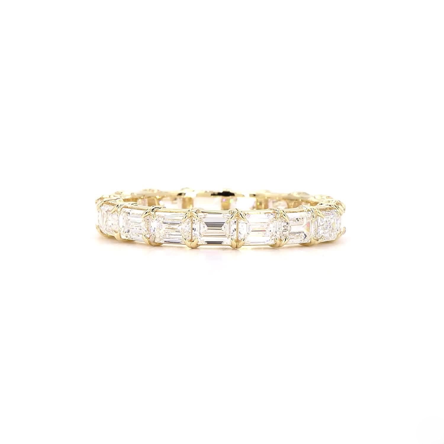 Emerald East West Lab Grown Diamond Full Eternity Ring In 14K Yellow Gold