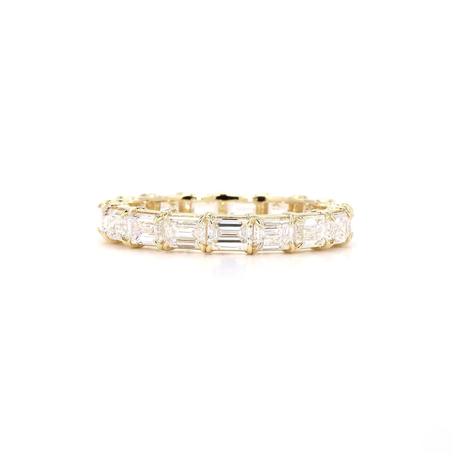 Emerald East West Lab Grown Diamond Full Eternity Ring In 14K Yellow Gold