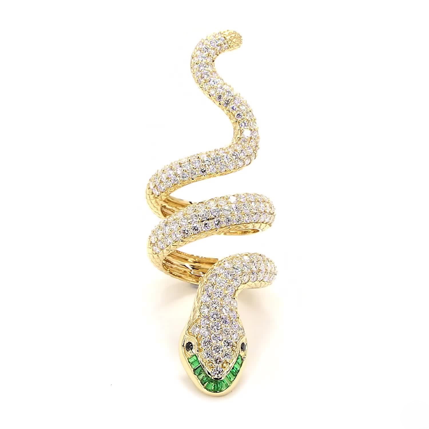 Snake Style Wedding Band In 14K Yellow Gold